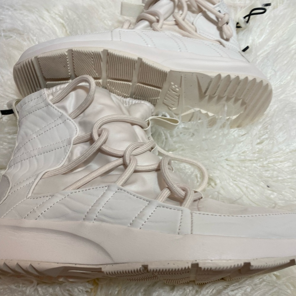 Nike Tanjun High Rise Women's Sneaker Boots - image 4